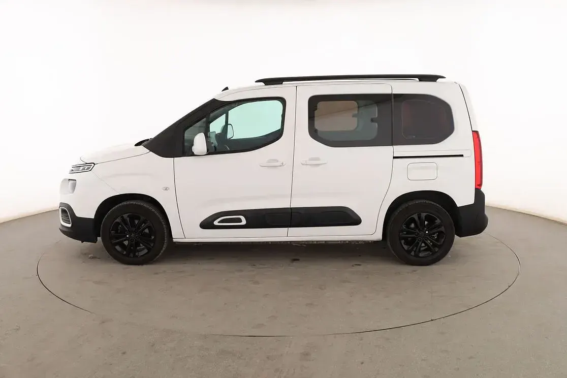 Usado Citroën Berlingo Feel 110 CV (80 kW) 2020 Blanco Monovolumen