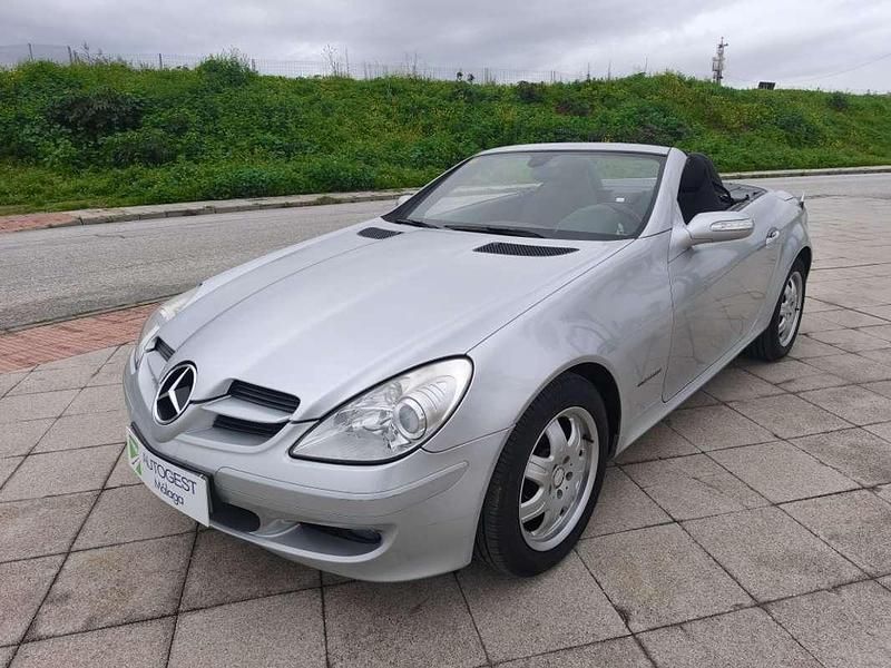 Usado Mercedes SLK200 163 CV (119 kW) 2007 Plateado Descapotable