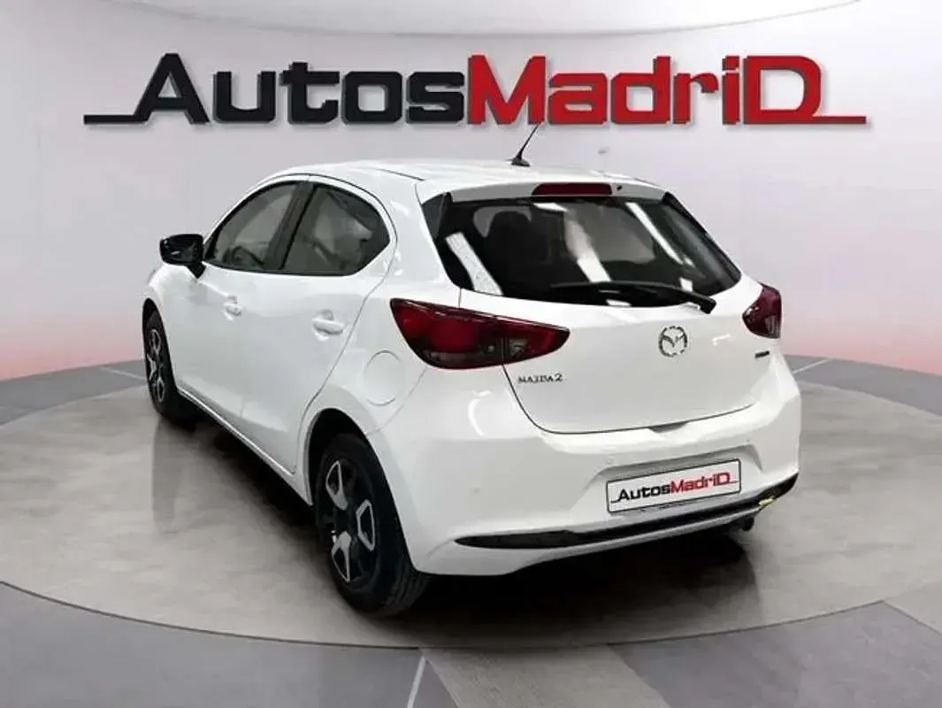 Usado Mazda 2 Center-Line 90 CV (66 kW) 2024 Blanco Utilitario