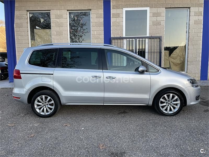 Begagnad VW Sharan Advance 170 HK (125 kW) 2011 Grå Minibuss