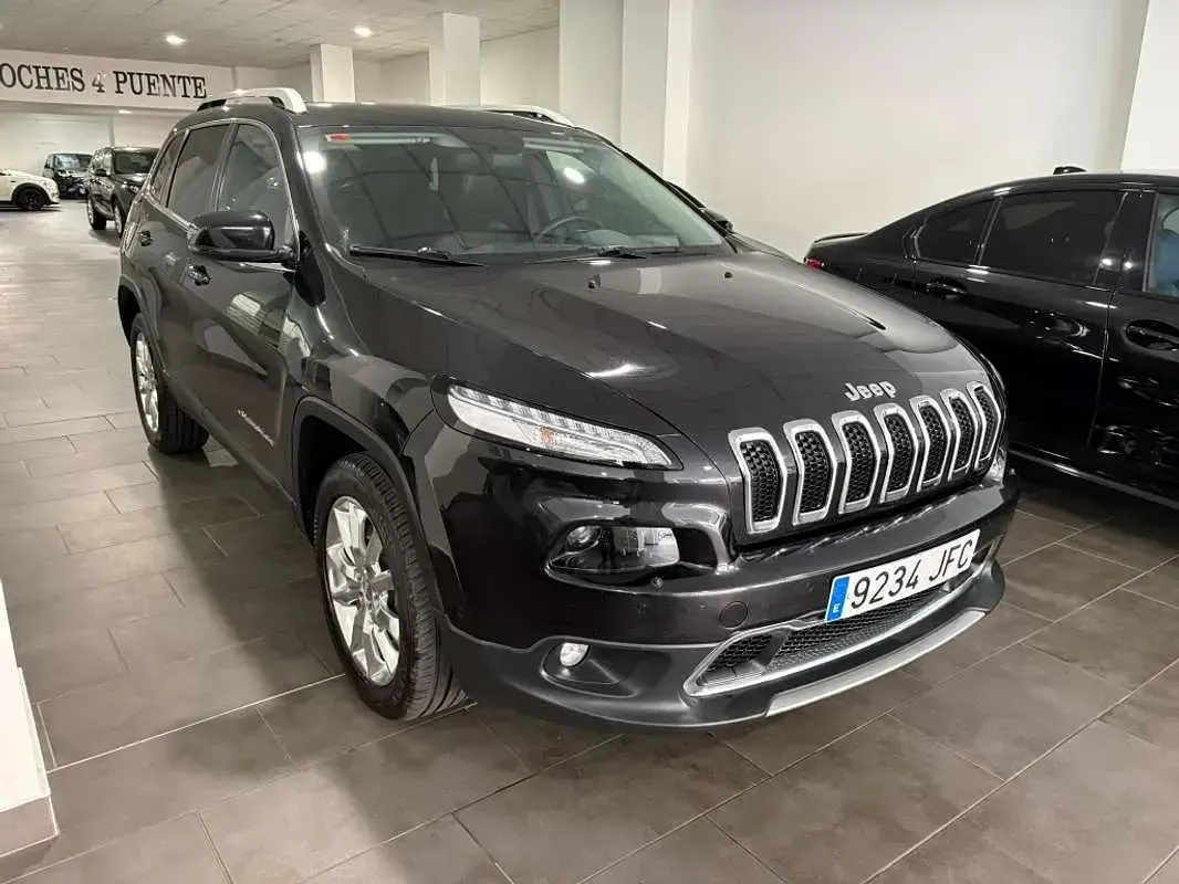 Usado Jeep Cherokee Limited 170 CV (125 kW) 2015 Negro SUV