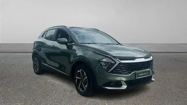 Usado Kia Sportage 136 CV (100 kW) 2024 Verde SUV