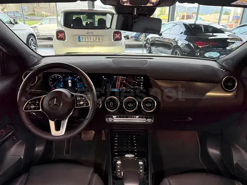 Usado Mercedes GLA180 136 CV (100 kW) 2022 Blanco SUV