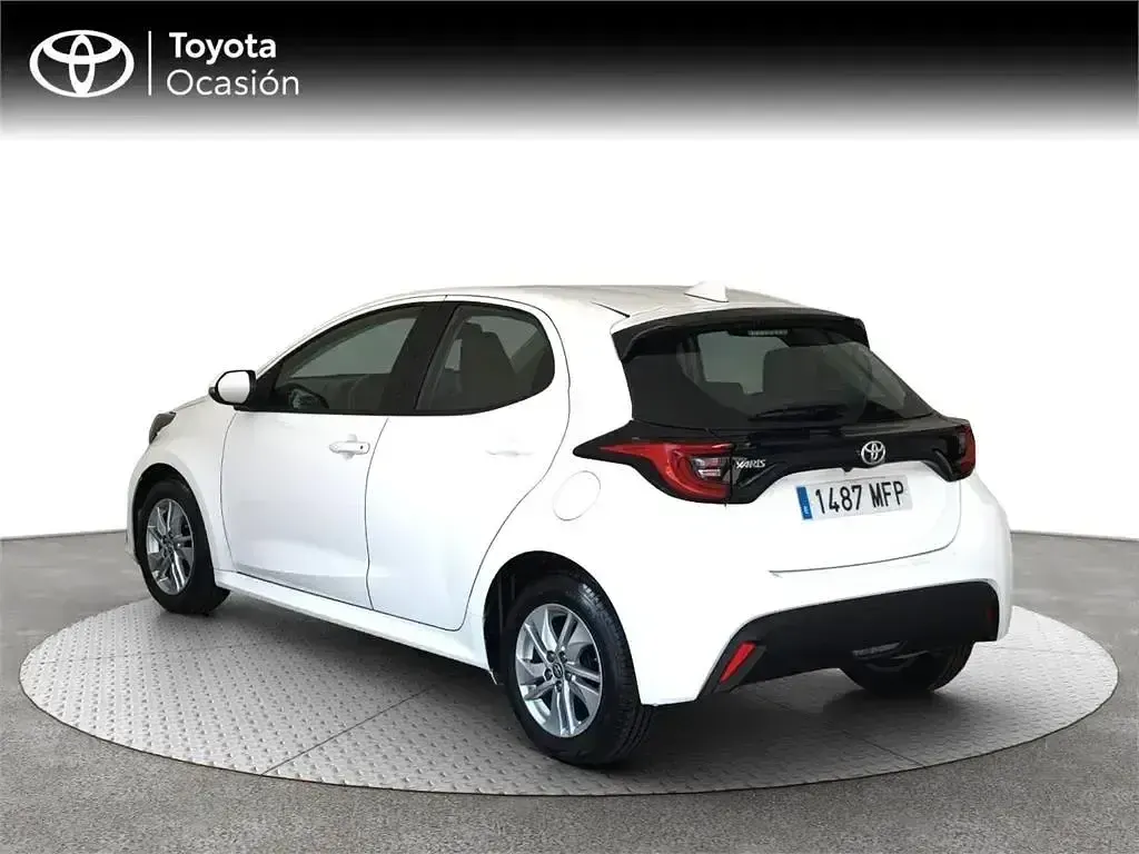 Usado Toyota Yaris Edition 125 CV (91 kW) 2023 Blanco Utilitario