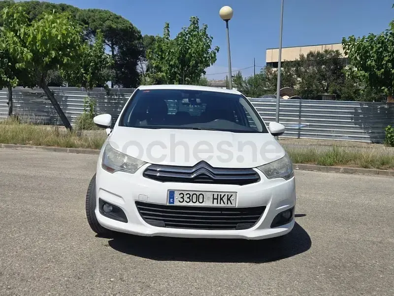 Usado Citroën C4 Exclusive 112 CV (82 kW) 2012 Blanco Berlina