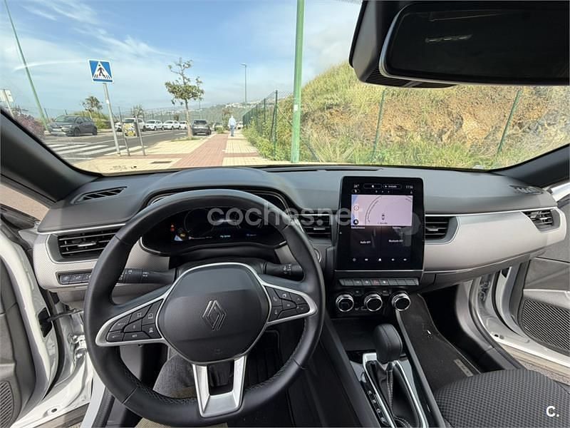 Begagnad Renault Arkana Techno 145 HK (106 kW) 2025 Vit SUV