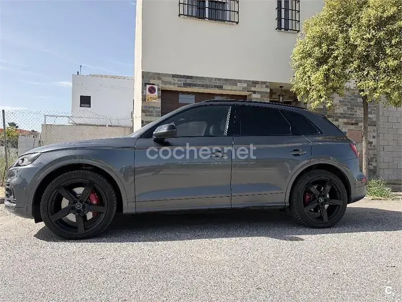 Käytetty Audi Q5 Ambiente 347 HP (255 kW) 2020 Harmaa Katumaasturi