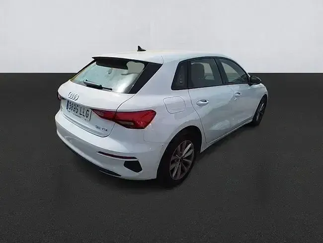 Usado Audi A3 150 CV (110 kW) 2020 Blanco Berlina