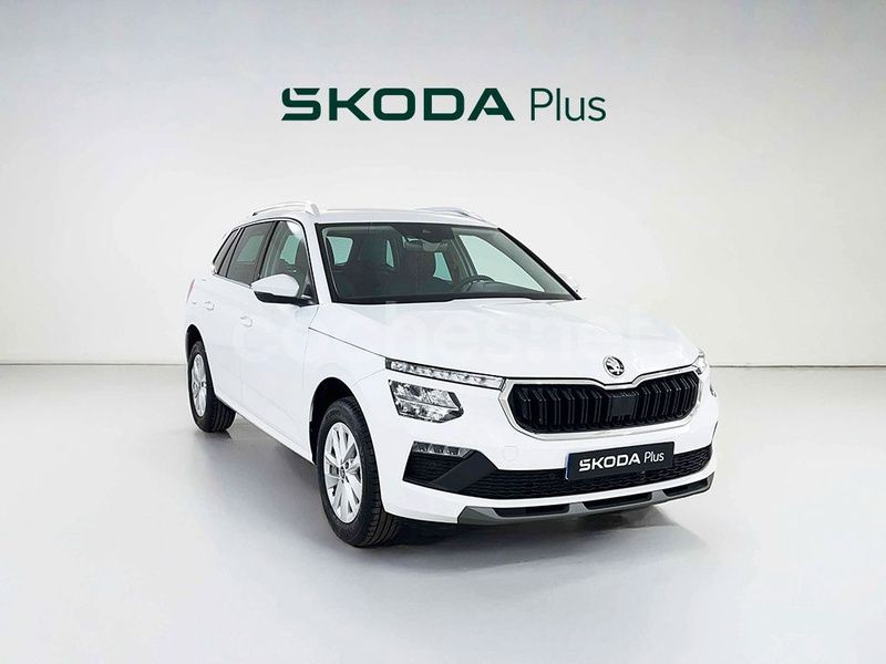 Blanco Nuevo 2025 Skoda Kamiq Selection SUV | 23.500 € (Precio justo) - Imagen 1/4
