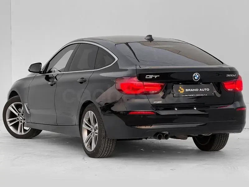 Usado BMW 320 190 CV (139 kW) 2020 Negro Berlina