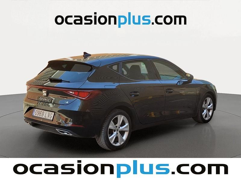 Usado Seat Leon FR 150 CV (110 kW) 2021 Negro Utilitario