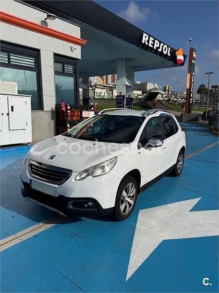 Blanco Usado 2016 Peugeot 2008 Style SUV | 7600 € (Precio justo) - Imagen 1/4