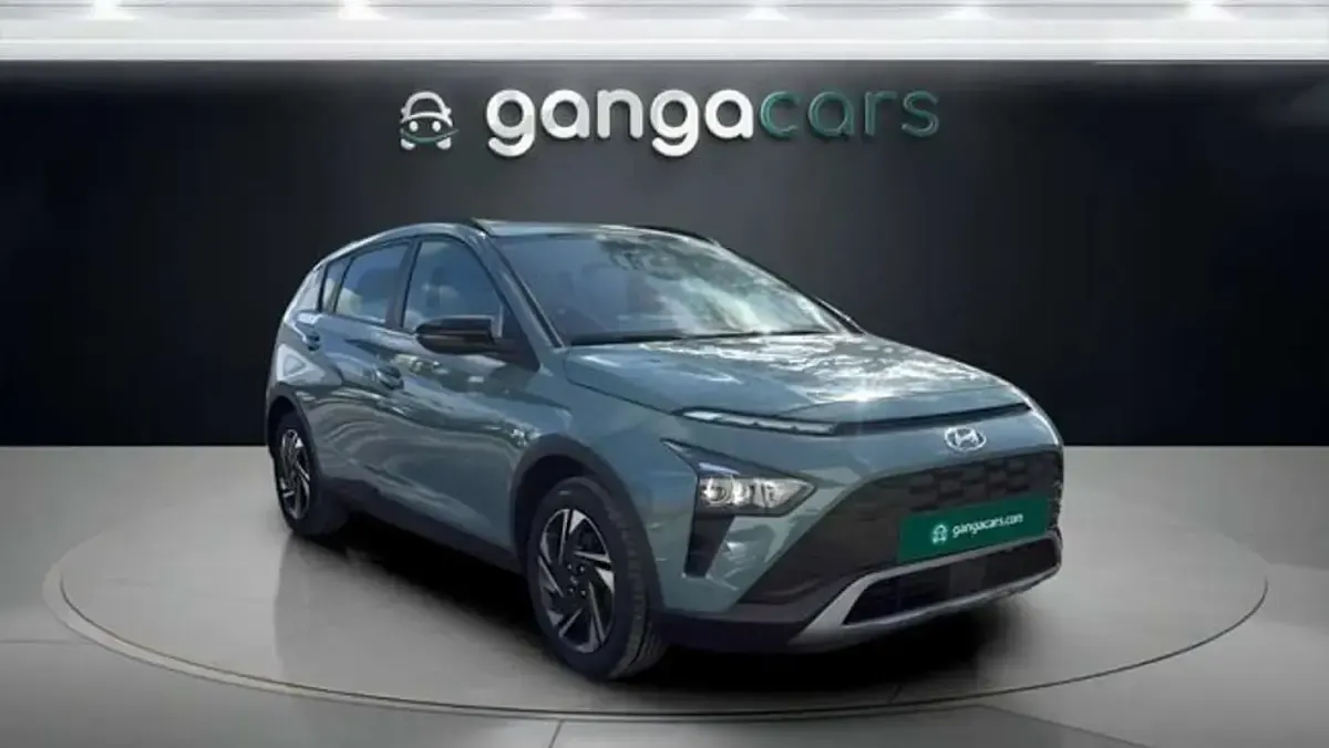Begagnad Hyundai Bayon 101 HK (74 kW) 2023 Grön SUV