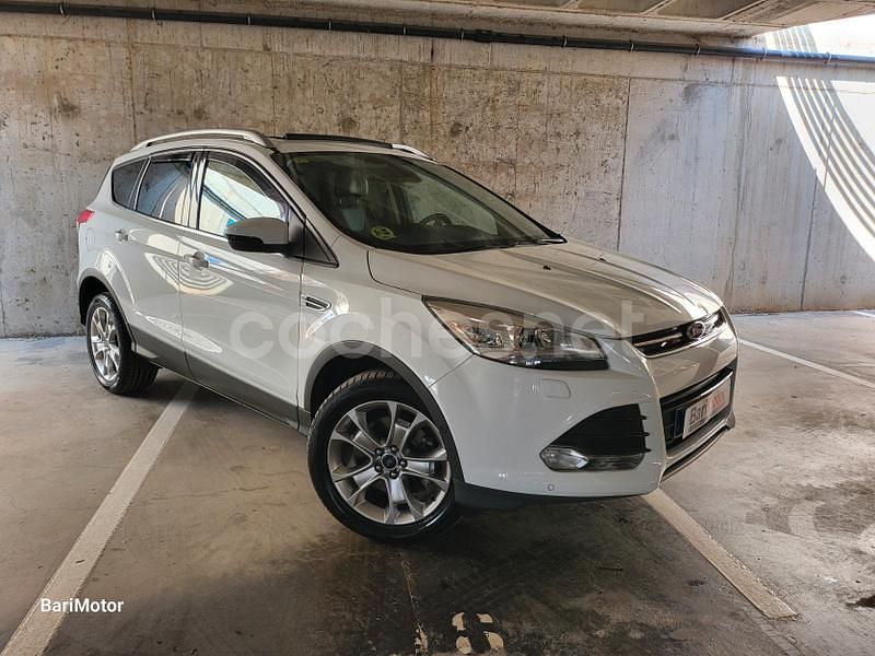 Usado Ford Kuga Titanium 163 CV (119 kW) 2013 Blanco SUV