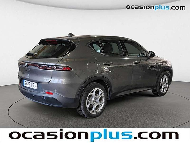 Usado Alfa Romeo Tonale Sprint 2022 Gris SUV