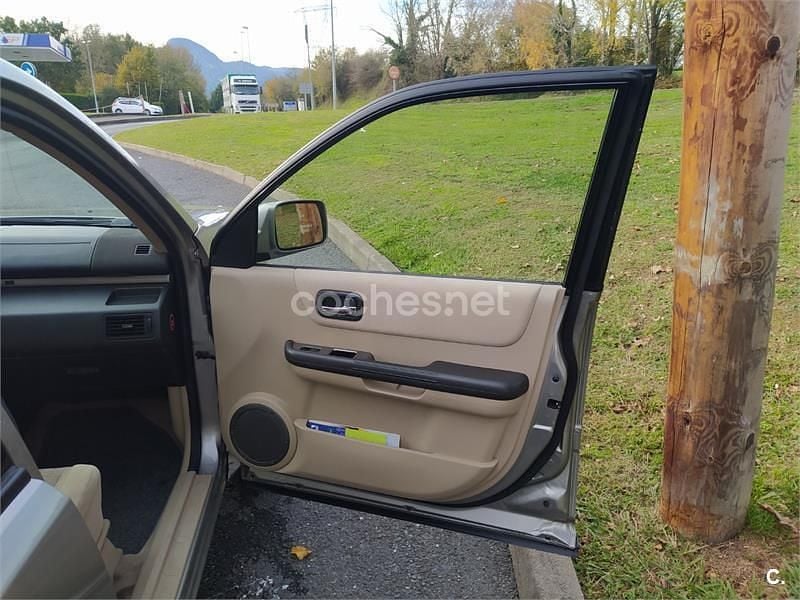 Usado Nissan X-Trail 114 CV (83 kW) 2003 Beige SUV