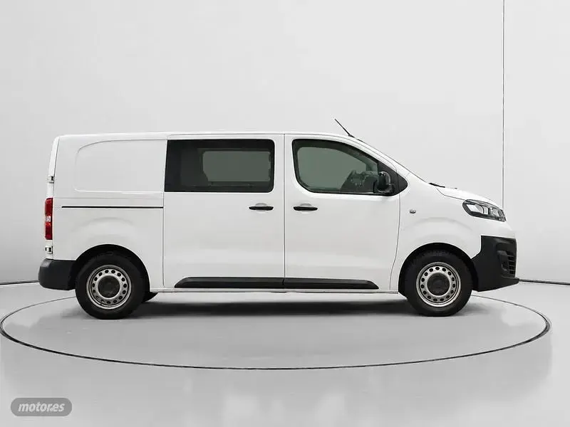 Usado Opel Vivaro 120 CV (88 kW) 2021 Blanco Monovolumen
