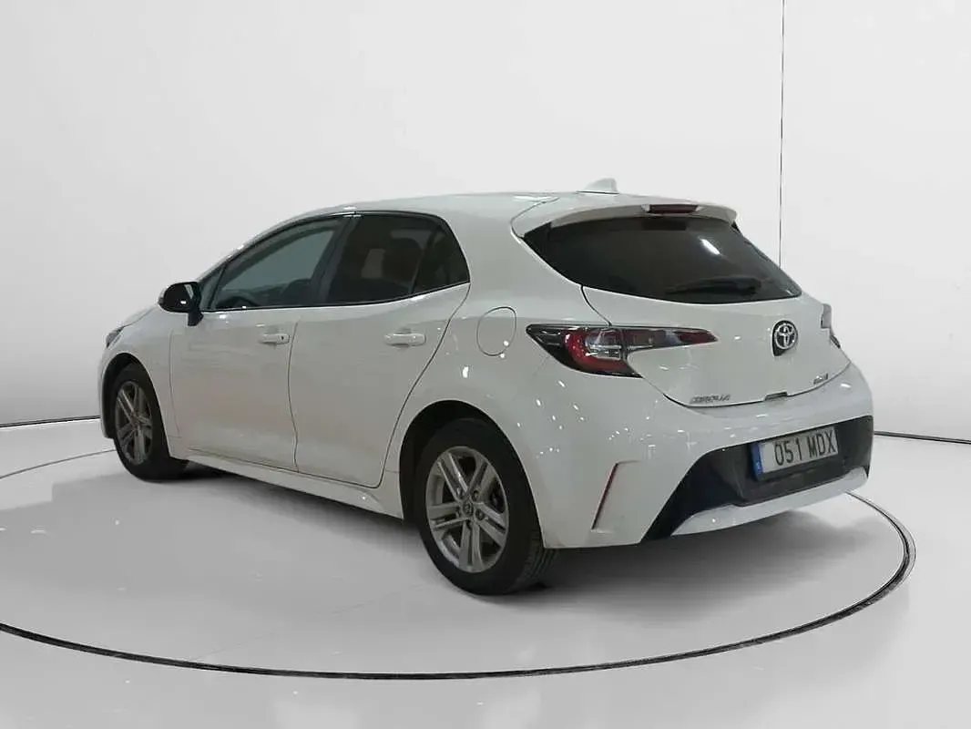 Usado Toyota Corolla Active 140 CV (102 kW) 2023 Blanco Utilitario