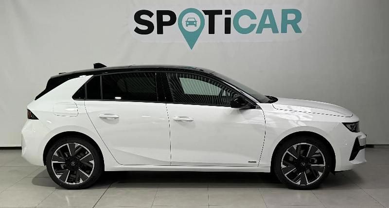 Usado Opel Astra 121 kW (165 CV) 2023 Blanco