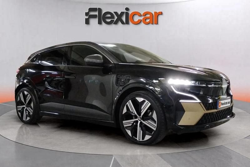 Usado Renault Megane E-Tech Iconic 160 kW (218 CV) 2023 Negro Berlina