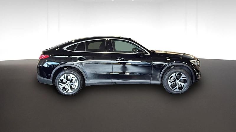 Usado Mercedes GLC300 313 CV (230 kW) 2023 Negro Coupe