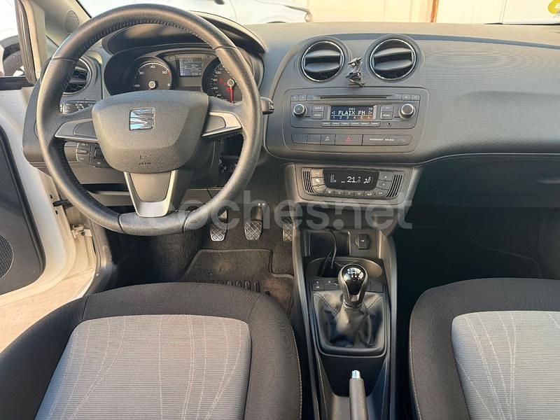 Usado Seat Ibiza Style 105 HP (77 kW) 2014 Branco Sedan
