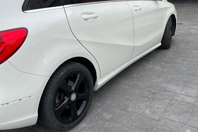 Usado Mercedes B180 109 CV (80 kW) 2014 Monovolumen