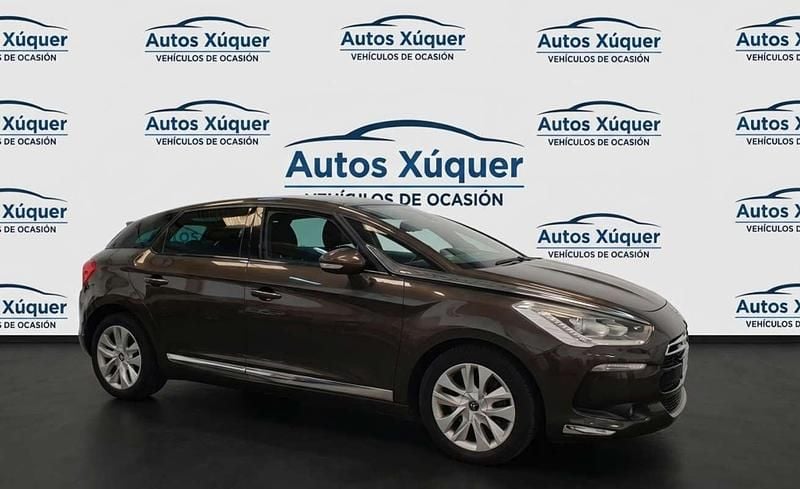 Usado Citroën DS5 Style 163 HP (119 kW) 2013 Bege Citadino