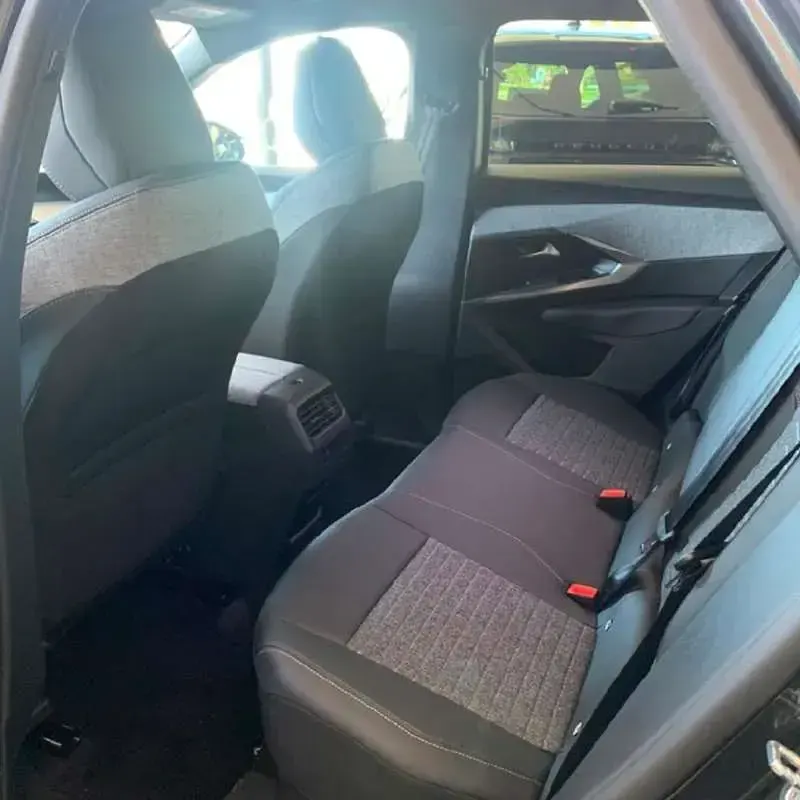 Nuevo Peugeot 3008 Allure 145 CV (106 kW) 2026 Gris SUV