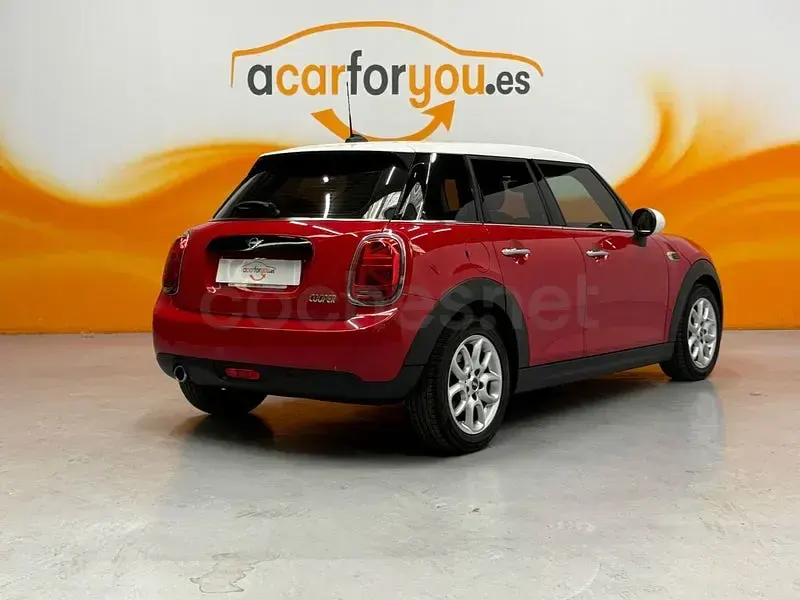 Usado Mini Cooper 136 CV (100 kW) 2018 Rojo Utilitario