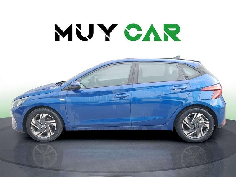 Usado Hyundai i20 101 CV (74 kW) 2022 Azul Utilitario