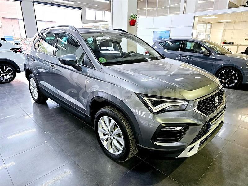 Usado Seat Ateca FR 150 CV (110 kW) 2024 Gris / plata SUV