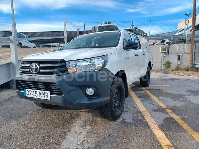 Blanco Usado 2018 Toyota HiLux Recogida | 23.900 € (Buen precio) - Imagen 1/4