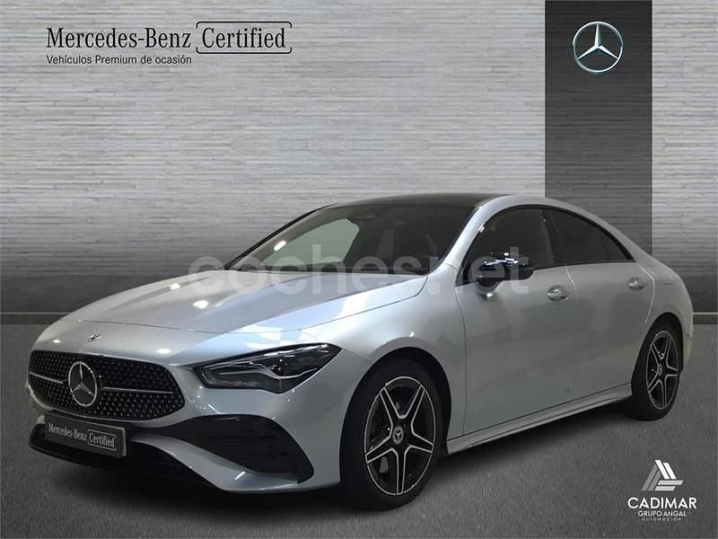 Gris / plata Usado 2025 Mercedes CLA200 Berlina | 38.900 € (Buen precio) - Imagen 1/4
