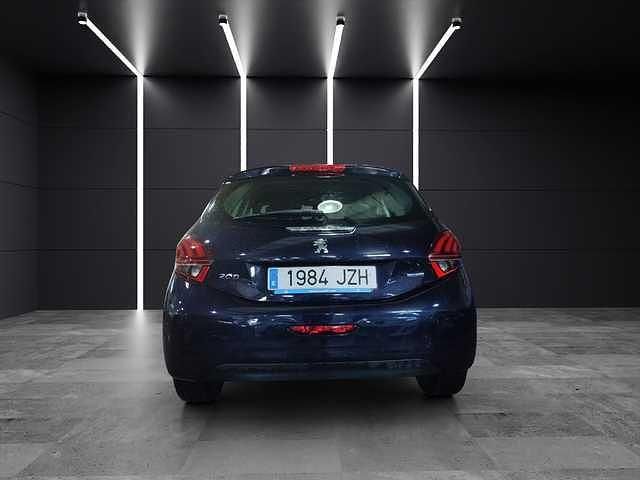 Usado Peugeot 208 Allure 110 CV (80 kW) 2017 Azul Utilitario