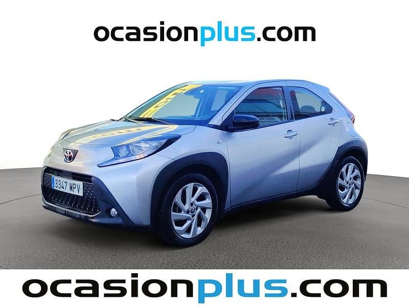 Gris Usado 2024 Toyota Aygo Play Utilitario | 14.182 € (Precio justo) - Imagen 1/4