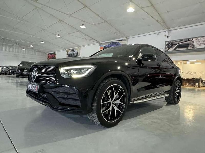 Usado Mercedes GLC300e 306 CV (225 kW) 2021 Negro SUV