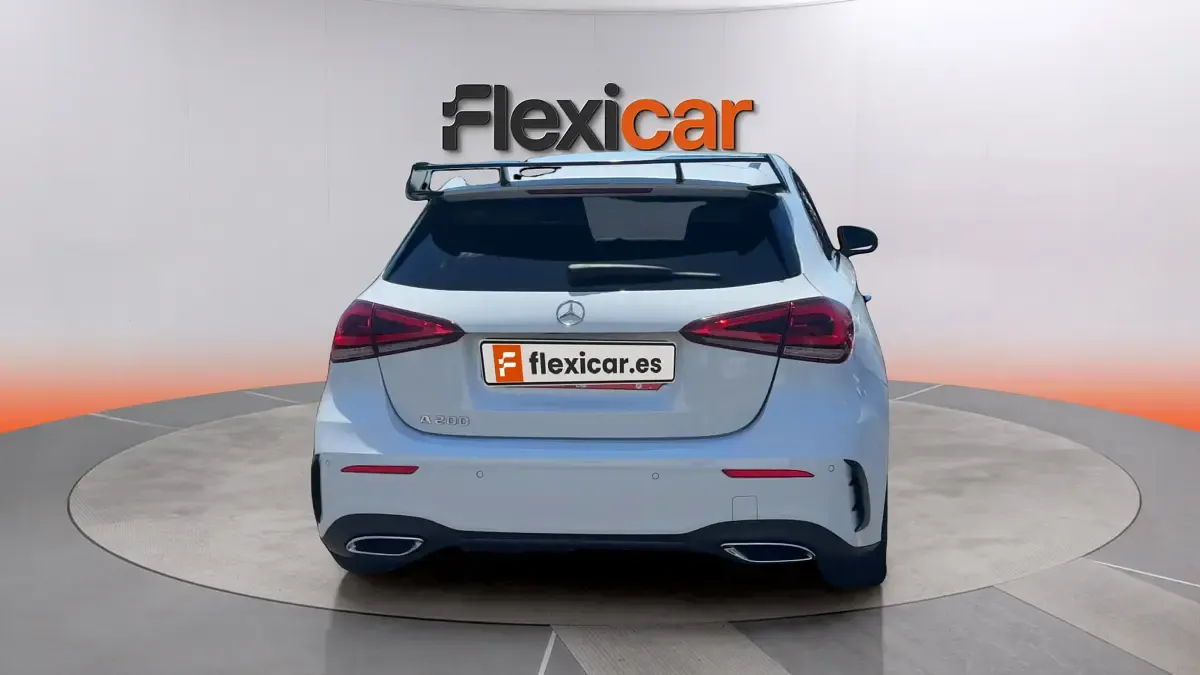 Usado Mercedes A200 163 CV (119 kW) 2022 Blanco Berlina