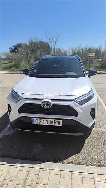 Usado Toyota RAV4 Hybrid Style 218 CV (160 kW) 2024 Blanco SUV