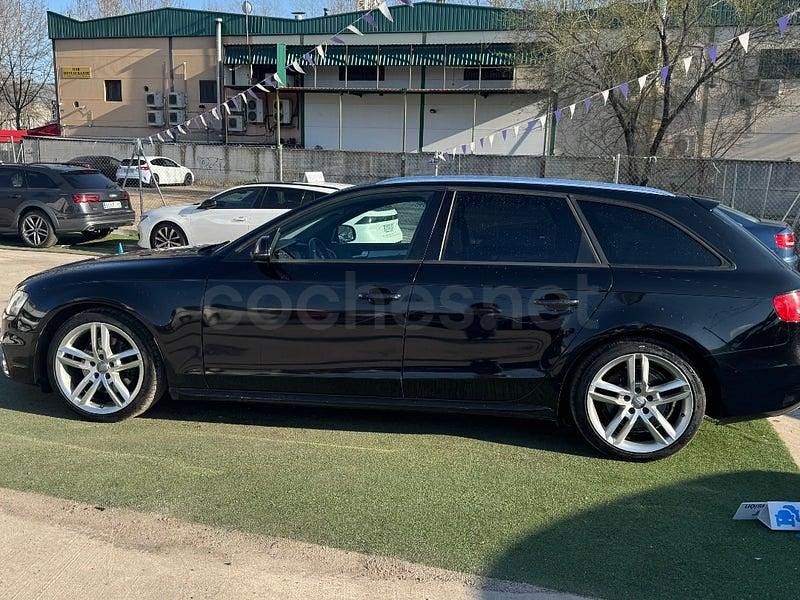 Usado Audi A4 Business 163 CV (119 kW) 2012 Negro Familiar