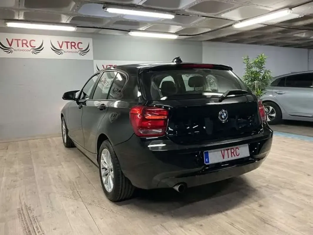 Usado BMW 116 Comfort Edition 116 CV (85 kW) 2013 Negro Utilitario