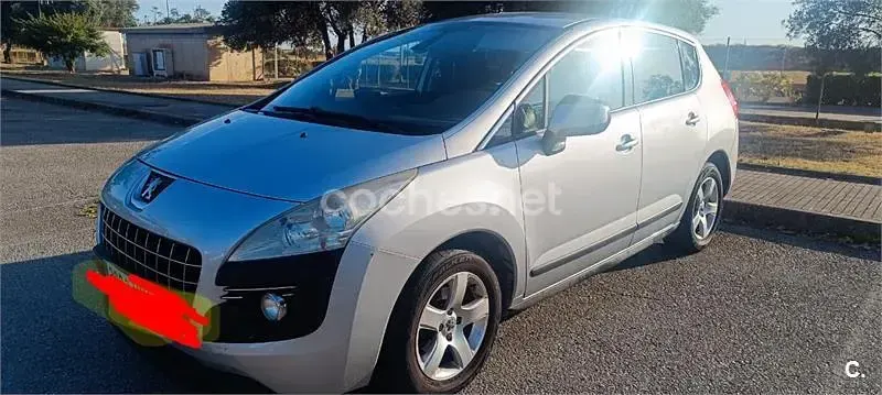 Usado Peugeot 3008 Active 115 CV (84 kW) 2012 Gris / plata Familiar