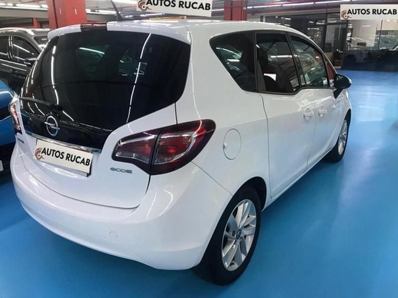 Usado Opel Meriva Excellence 110 CV (80 kW) 2016 Blanco Monovolumen