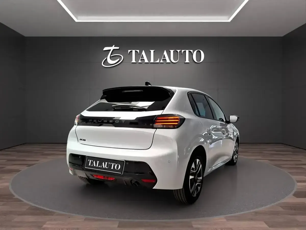 Nuevo Peugeot 208 Allure 100 CV (73 kW) 2025 Blanco Utilitario