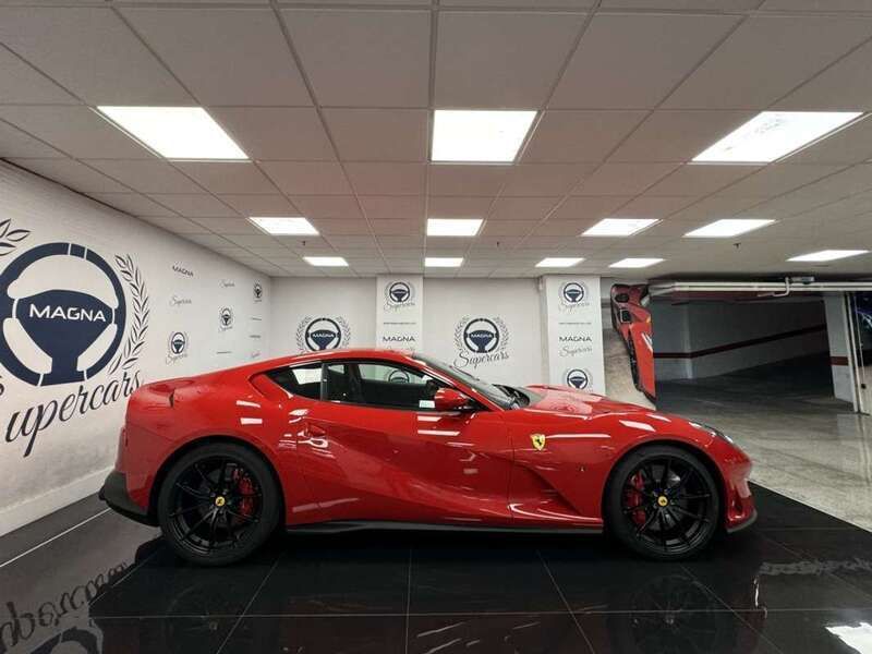 Usado Ferrari 812 799 CV (587 kW) 2020 Rojo Coupe
