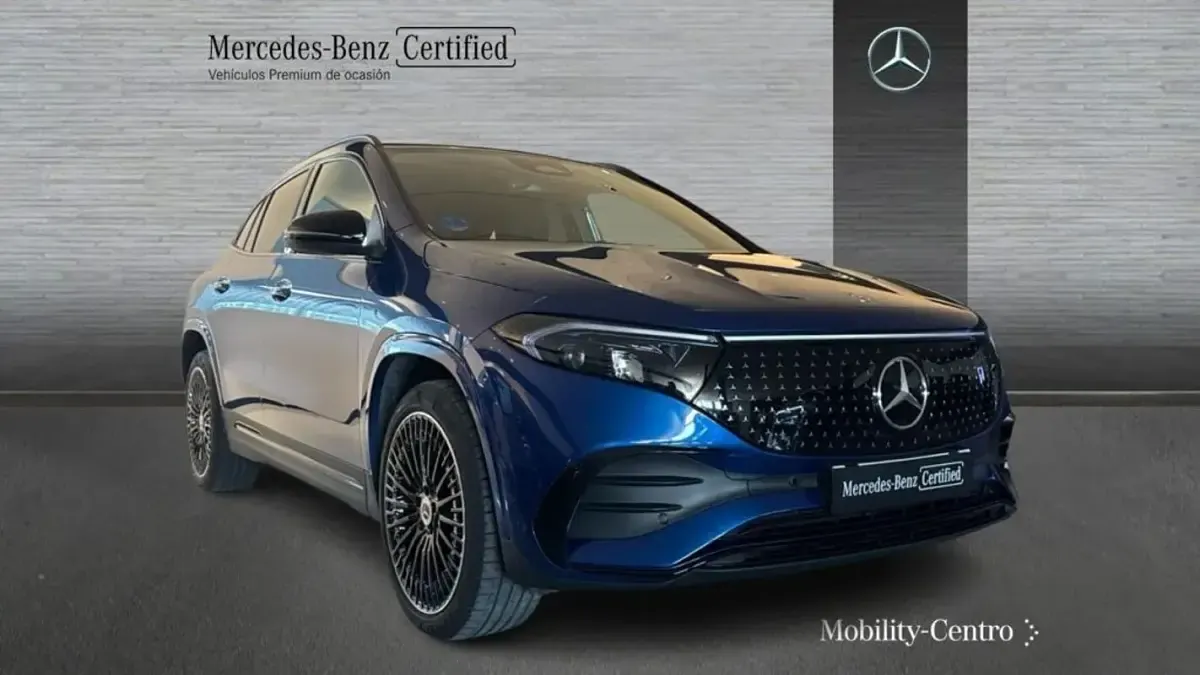 Usado Mercedes EQA250+ AMG line 139 kW (190 CV) 2025 Spektral blue  metallic paint SUV