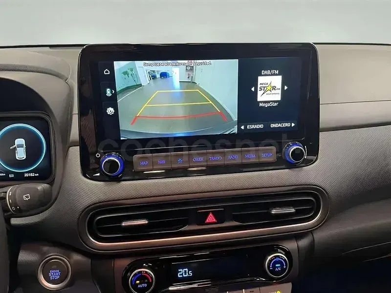 Usado Hyundai Kona 120 CV (88 kW) 2021 Blanco SUV