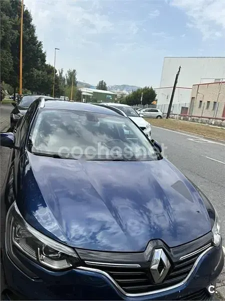 Usado Renault Mégane GrandTour 100 CV (73 kW) 2017 Azul Familiar