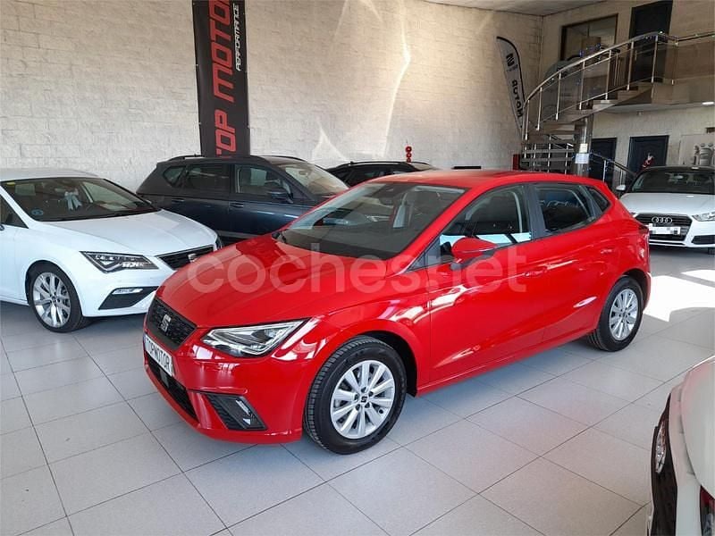 Usado Seat Ibiza Style Plus 110 CV (80 kW) 2021 Rojo Berlina