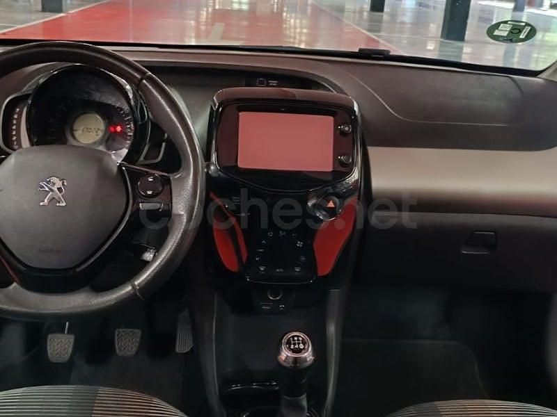 Usado Peugeot 108 Allure 82 CV (60 kW) 2015 Gris / plata Utilitario